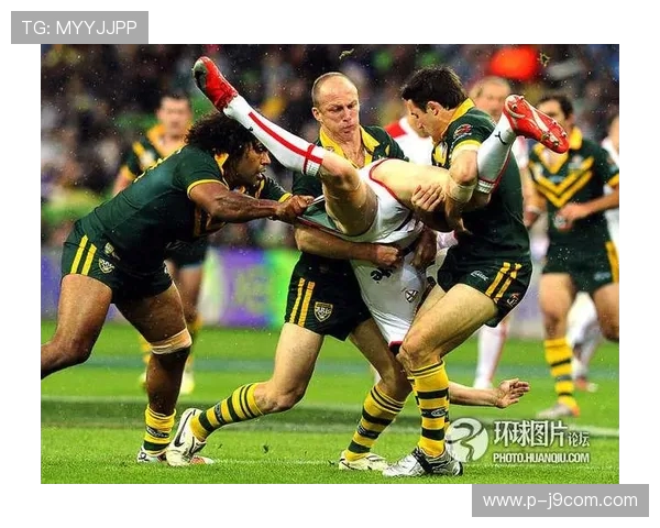 球场上搞笑踢球变成全队互殴引发观众爆笑混乱局面令人哭笑不得啊